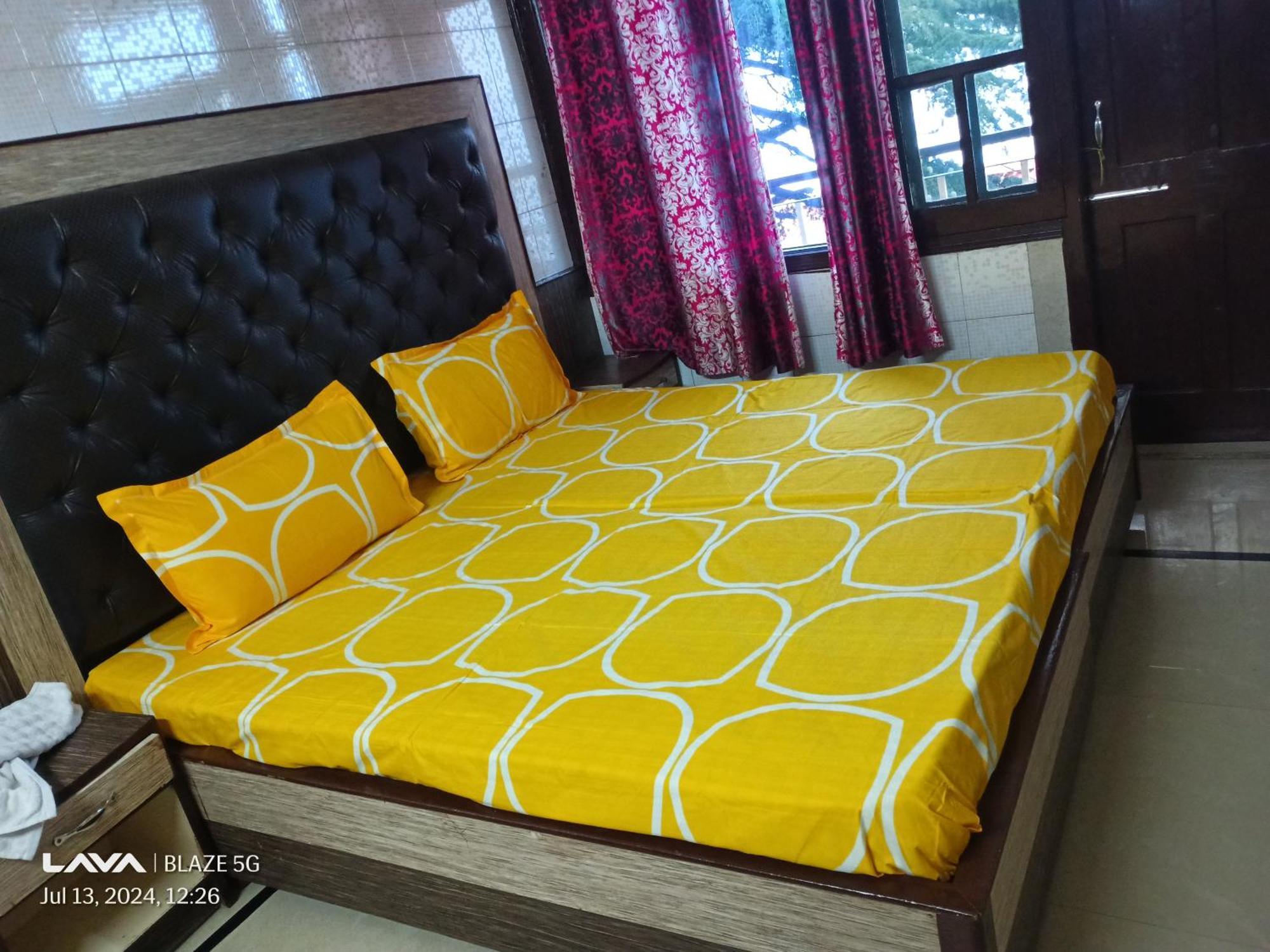 Krishna Holiday Guest House Block II Dharamshala Exterior foto